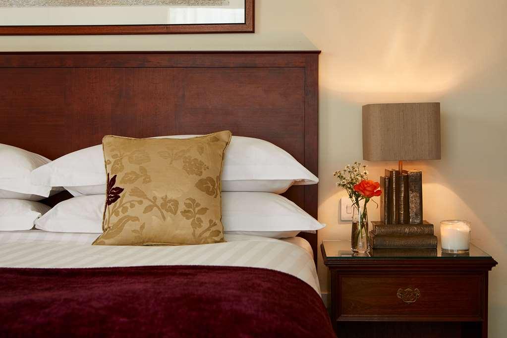 Hotel Macdonald Compleat Angler Marlow  Zimmer foto