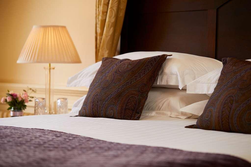 Hotel Macdonald Compleat Angler Marlow  Zimmer foto