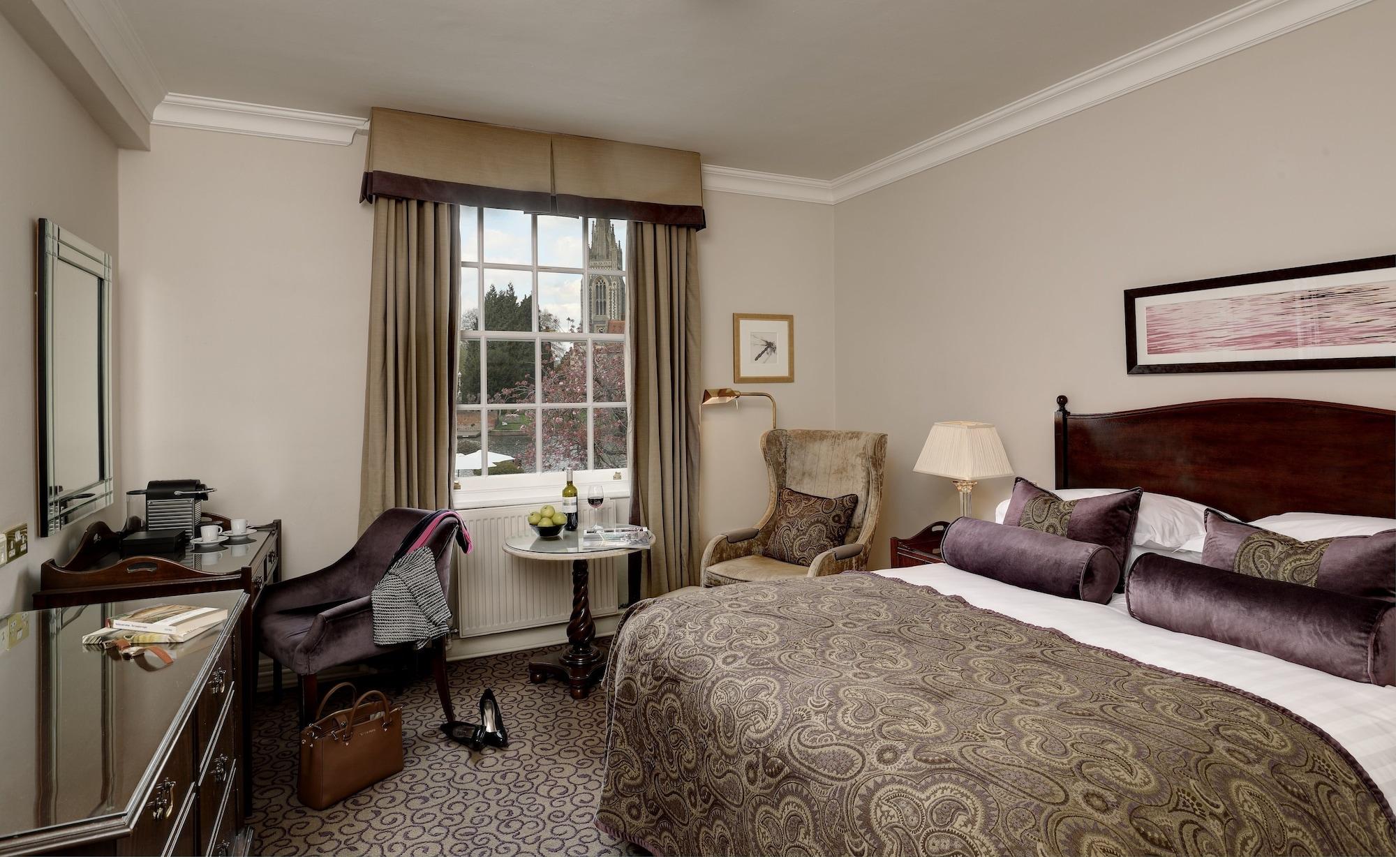 Hotel Macdonald Compleat Angler Marlow  Exterior foto