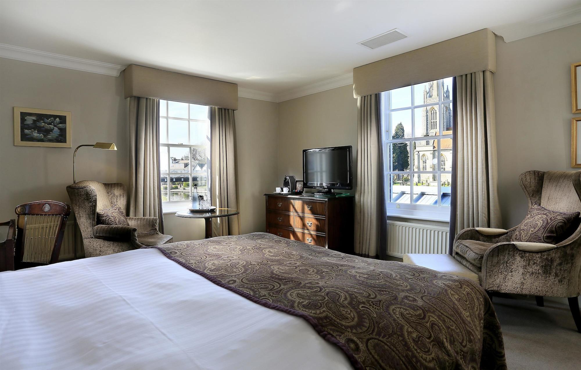 Hotel Macdonald Compleat Angler Marlow  Exterior foto
